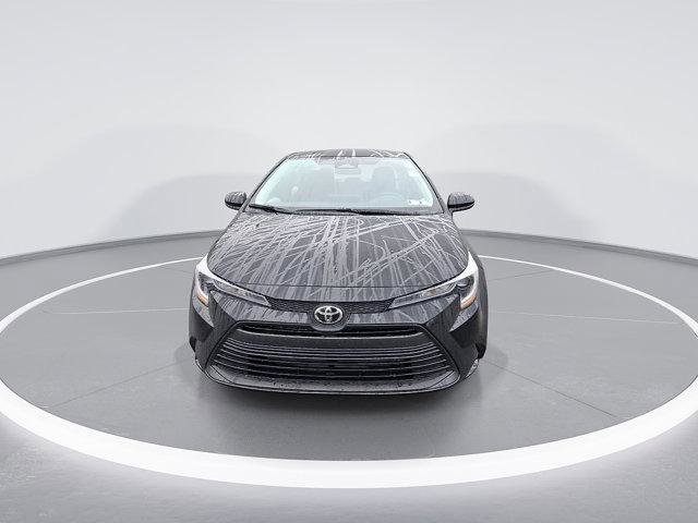 Certified 2026 Toyota Corolla LE FWD image 5