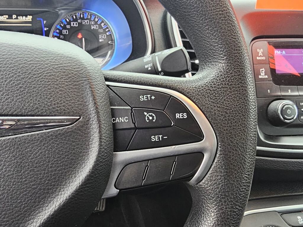 Used 2016 Chrysler 200 LX image 33