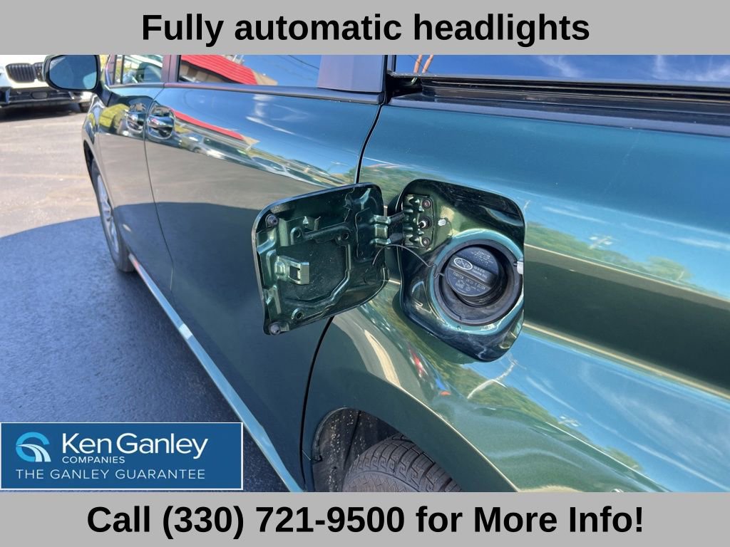 Used 2023 Toyota Sienna XLE image 43