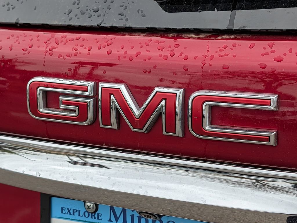 Used 2024 GMC Terrain SLT w/ Infotainment Package II AWD/4WD image 10