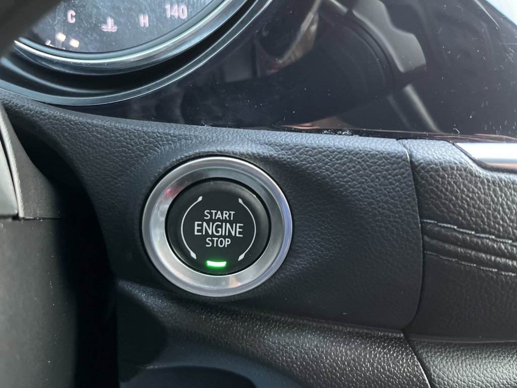 Used 2021 Buick Encore GX Essence w/ Sport Touring Package image 28