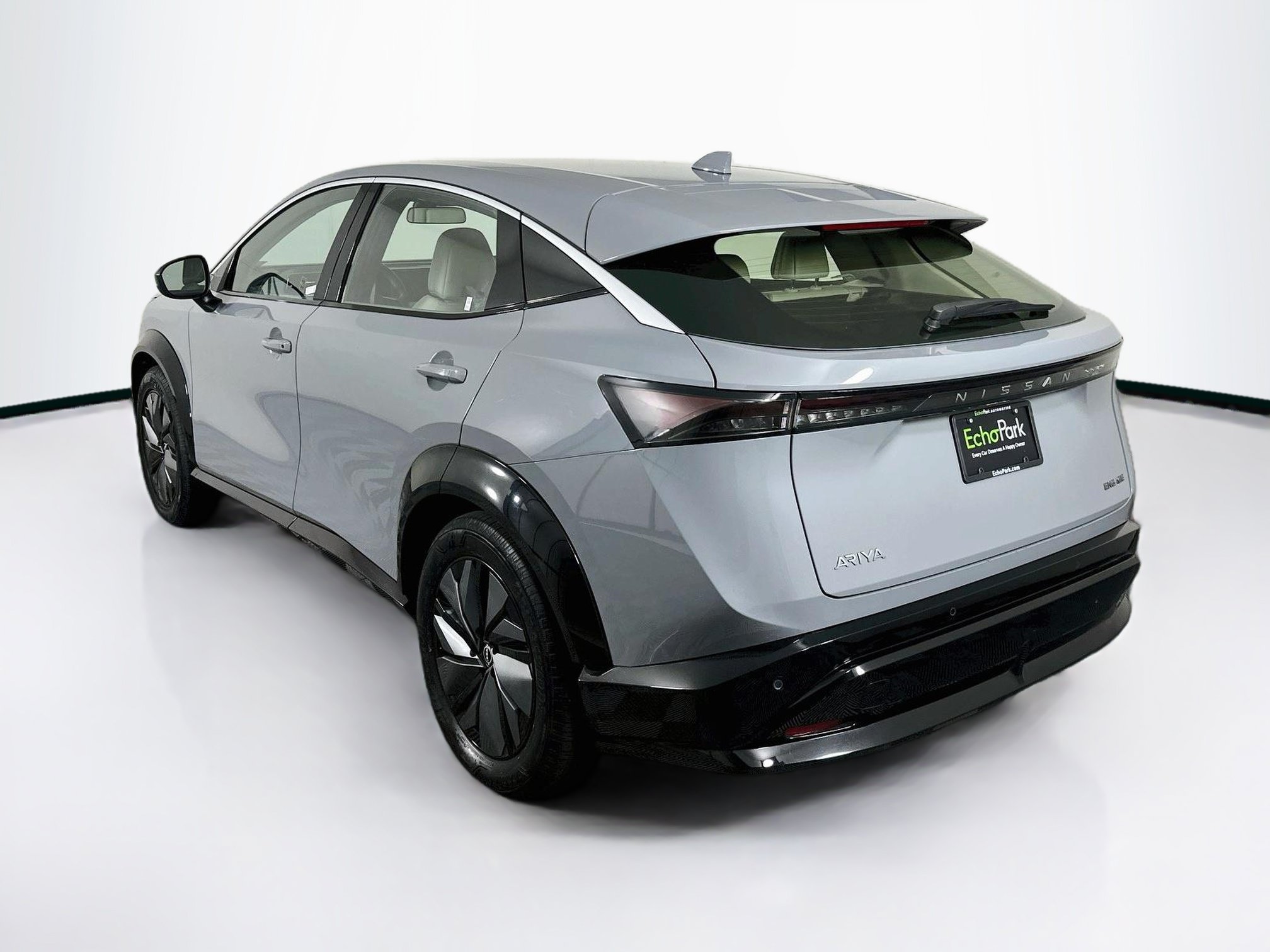 Used 2024 Nissan Ariya FWD image 5