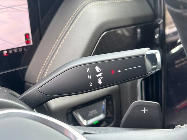 New 2026 GMC Yukon XL Elevation w/ Elevation Premium Package AWD/4WD image 17