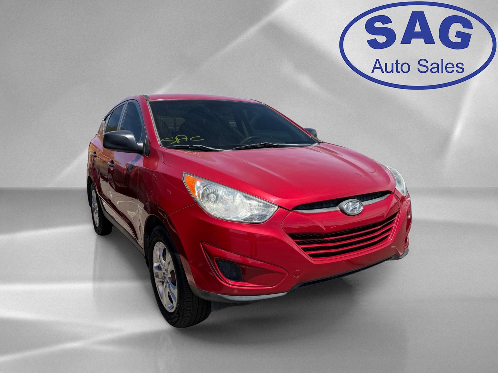 Used 2013 Hyundai Tucson GL FWD image 2