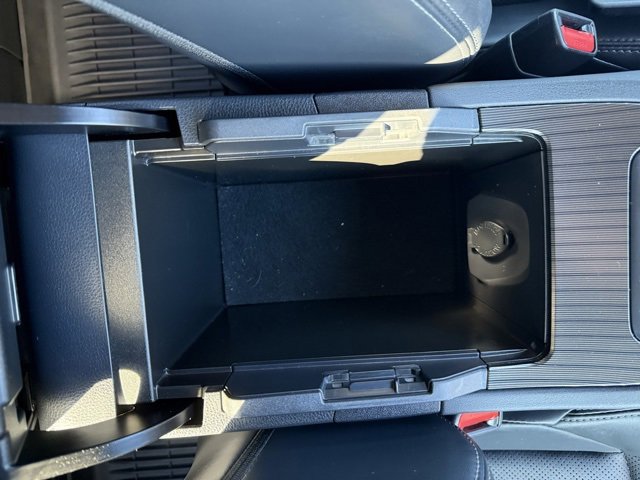 Certified 2021 Toyota Venza Limited image 33