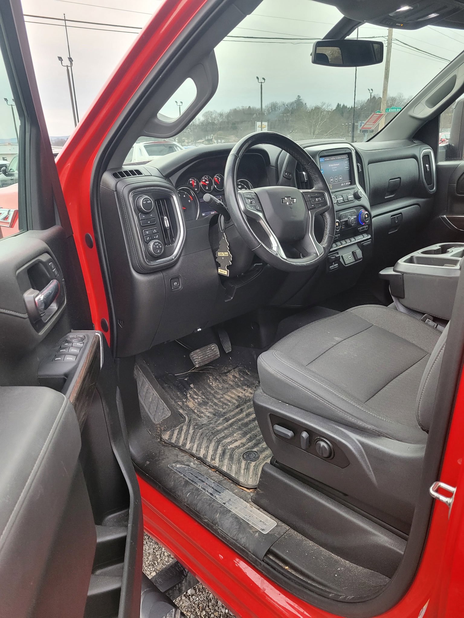Used 2022 Chevrolet Silverado 2500 LT w/ Z71 Sport Edition image 5