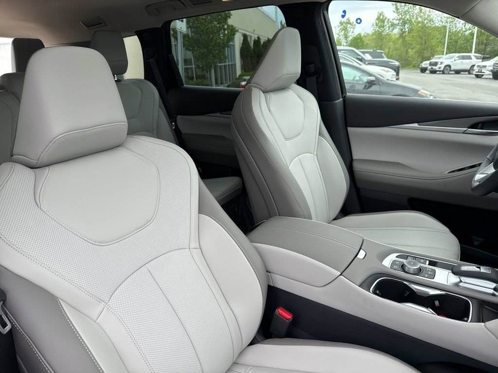 New 2027 INFINITI QX60 Luxe AWD/4WD image 32