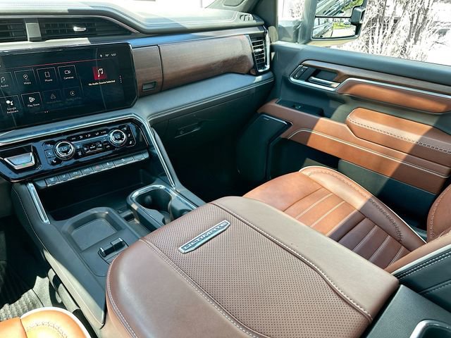 Used 2025 GMC Sierra 3500 Denali Ultimate AWD/4WD image 25