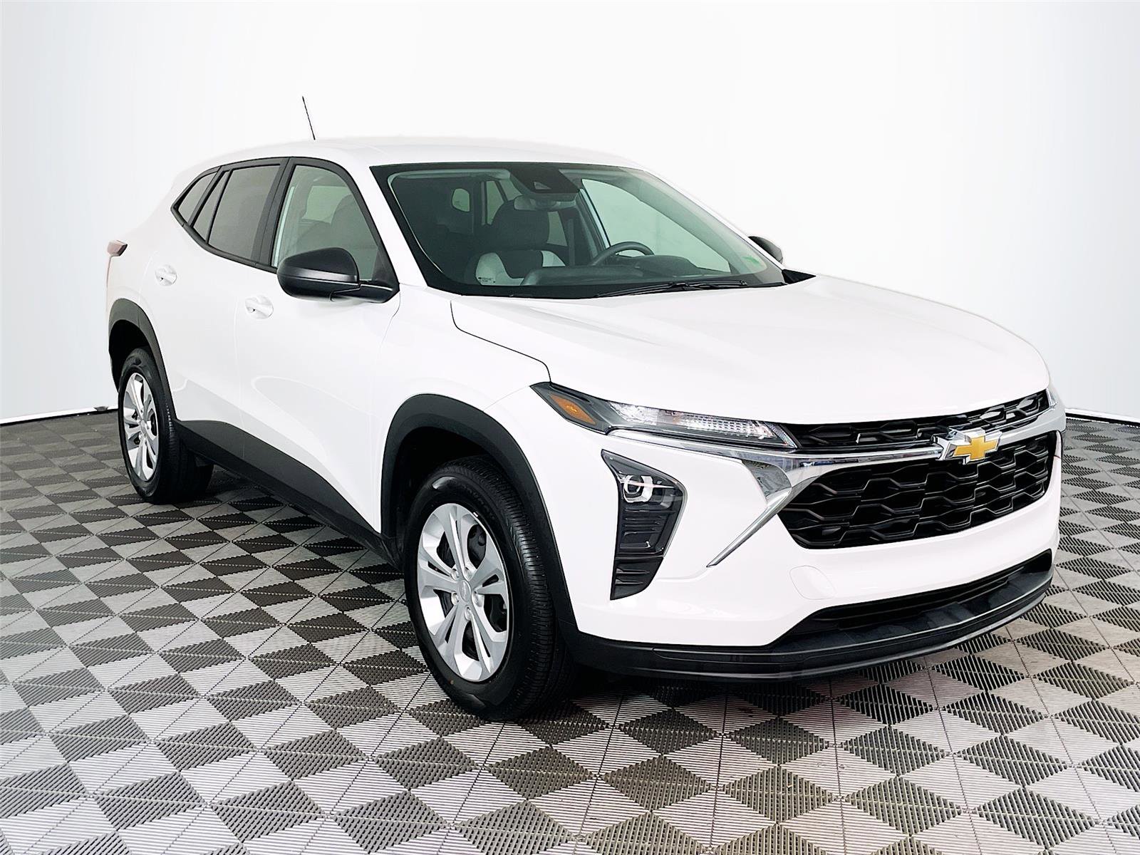 Certified 2025 Chevrolet Trax LS