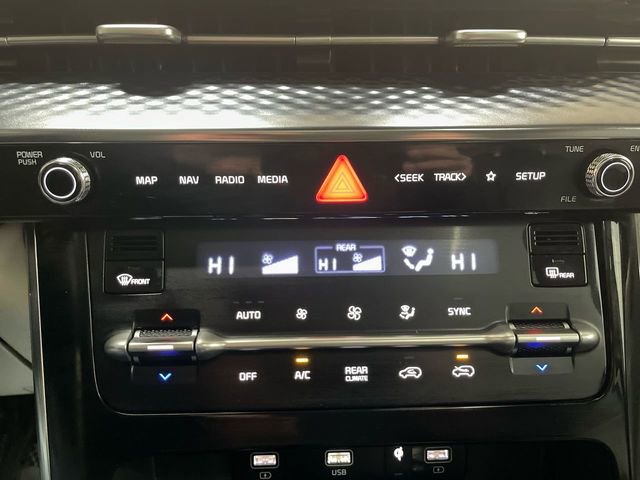 Used 2022 Kia Carnival SX Prestige image 19