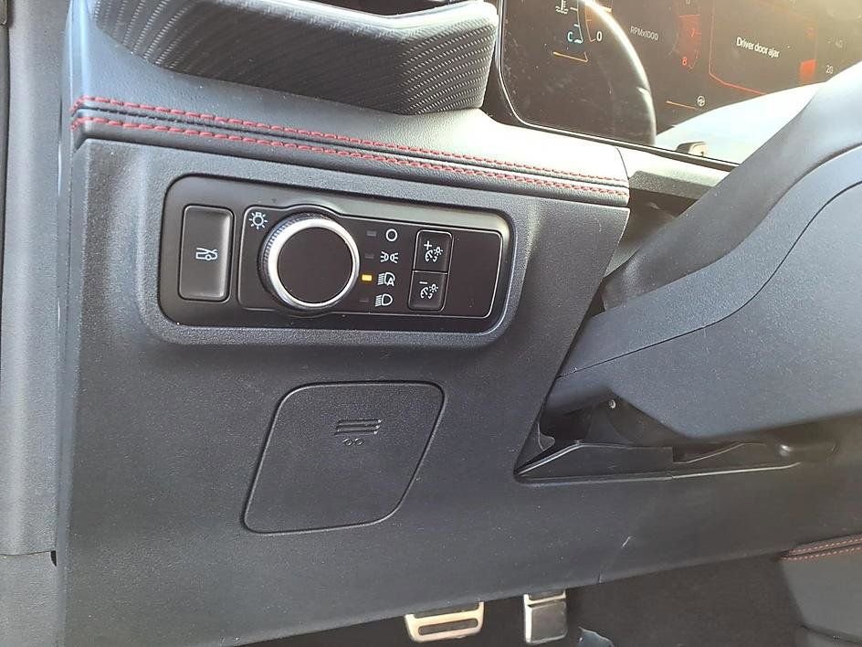 Used 2024 Ford Mustang Premium image 17