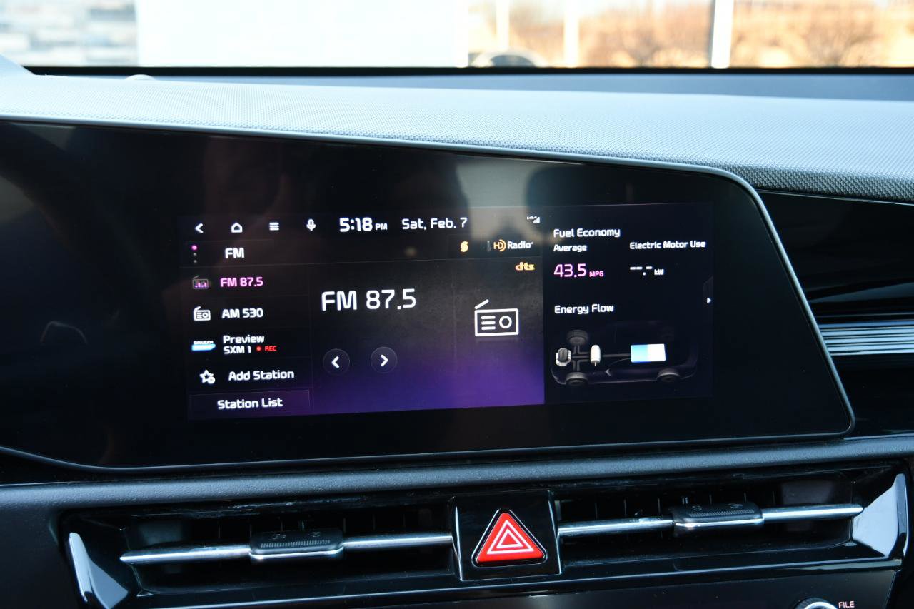 Used 2023 Kia Niro EX Touring image 20