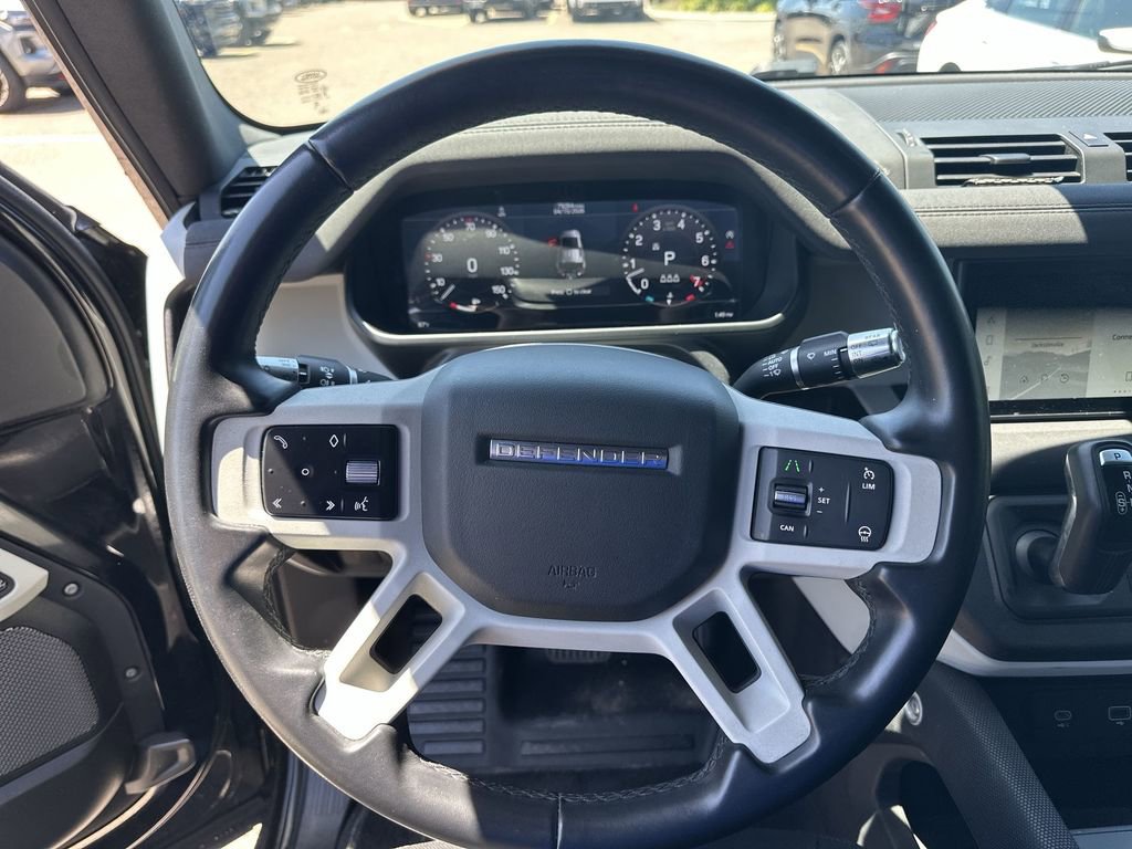 Used 2021 Land Rover Defender 110 X-Dynamic SE AWD/4WD image 21