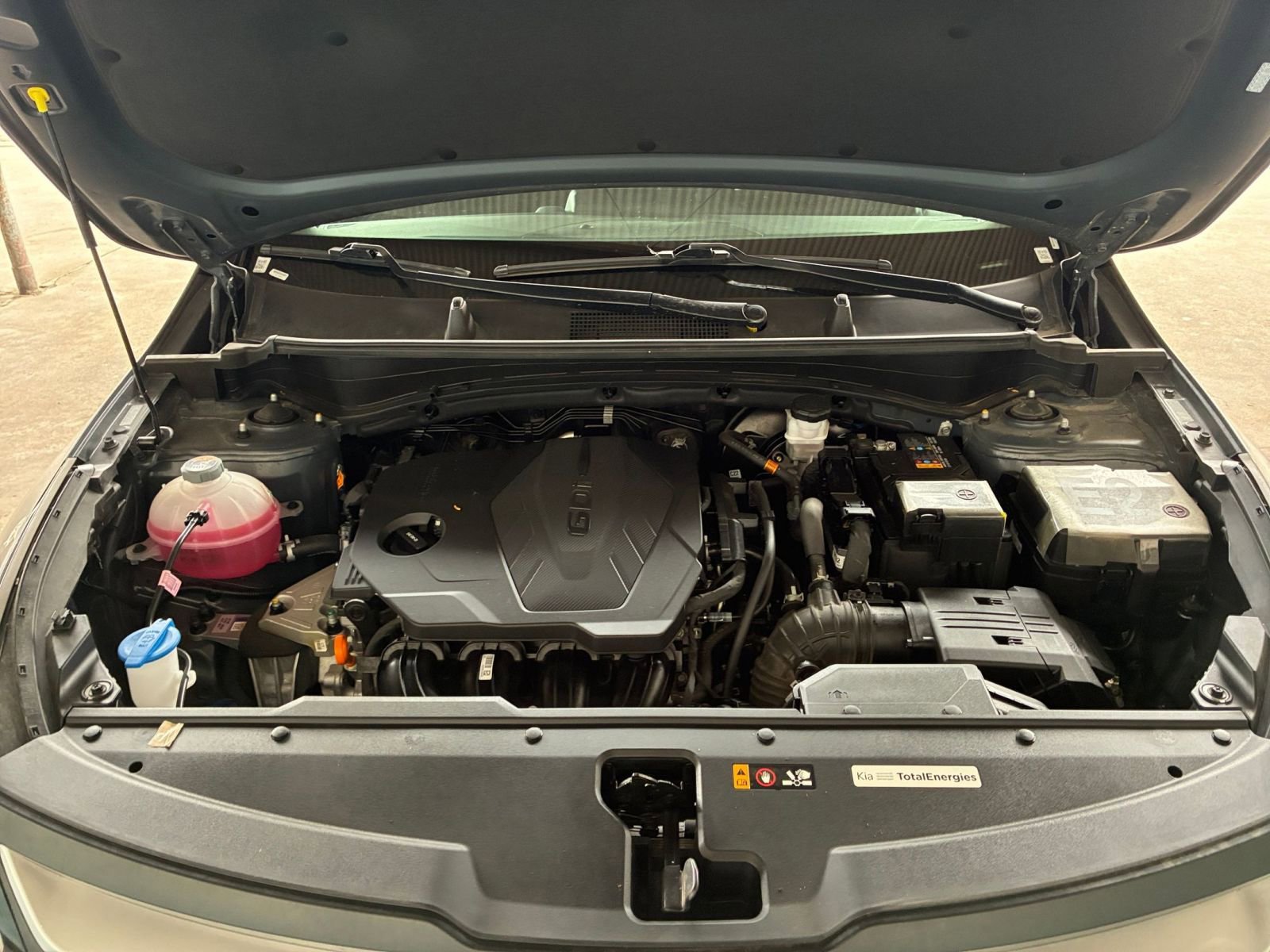 Used 2025 Kia Sportage LX image 31