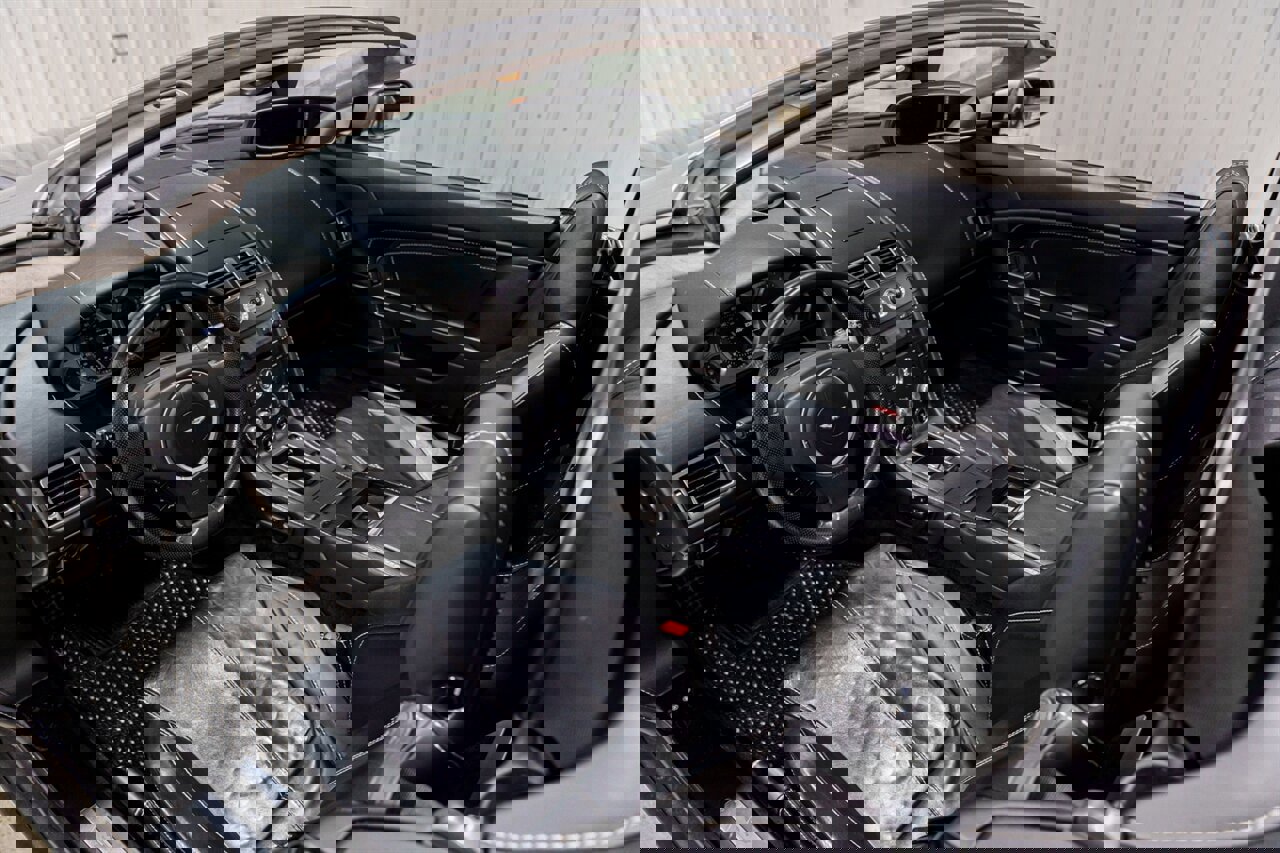 Used 2008 Aston Martin V8 Vantage Roadster image 10