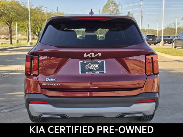 Certified 2025 Kia Sorento LX image 5