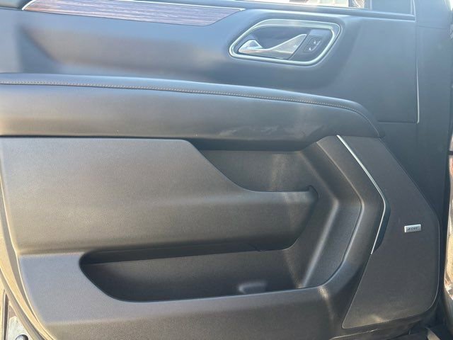 Used 2021 Chevrolet Suburban High Country image 18