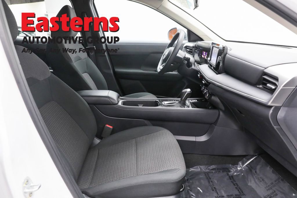 Used 2025 Nissan Kicks S image 24