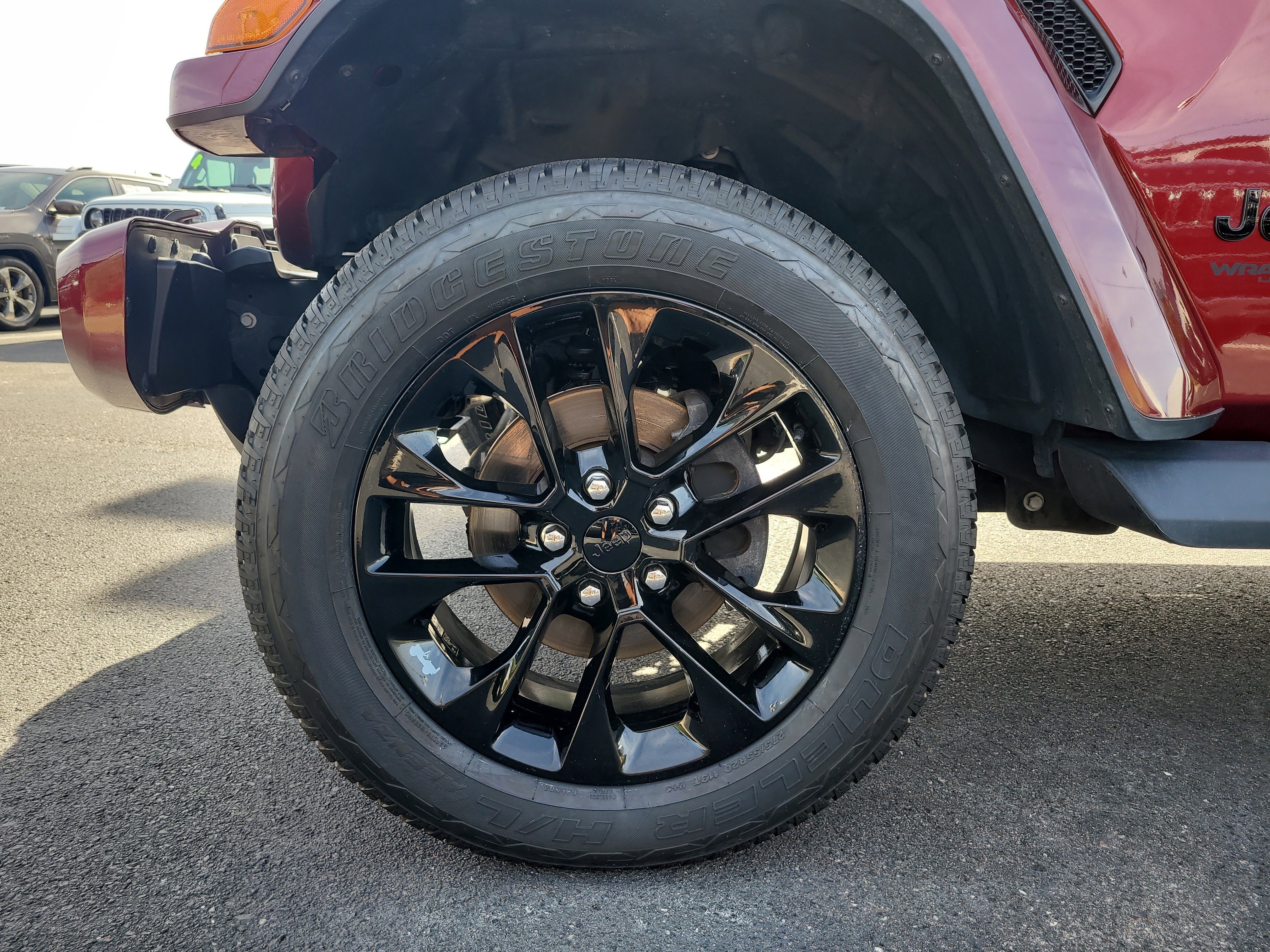 Used 2021 Jeep Wrangler Unlimited Sahara image 9