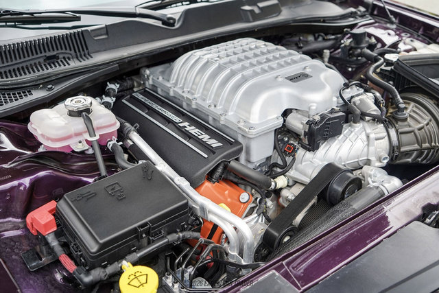 Used 2020 Dodge Challenger SRT Hellcat RWD image 17