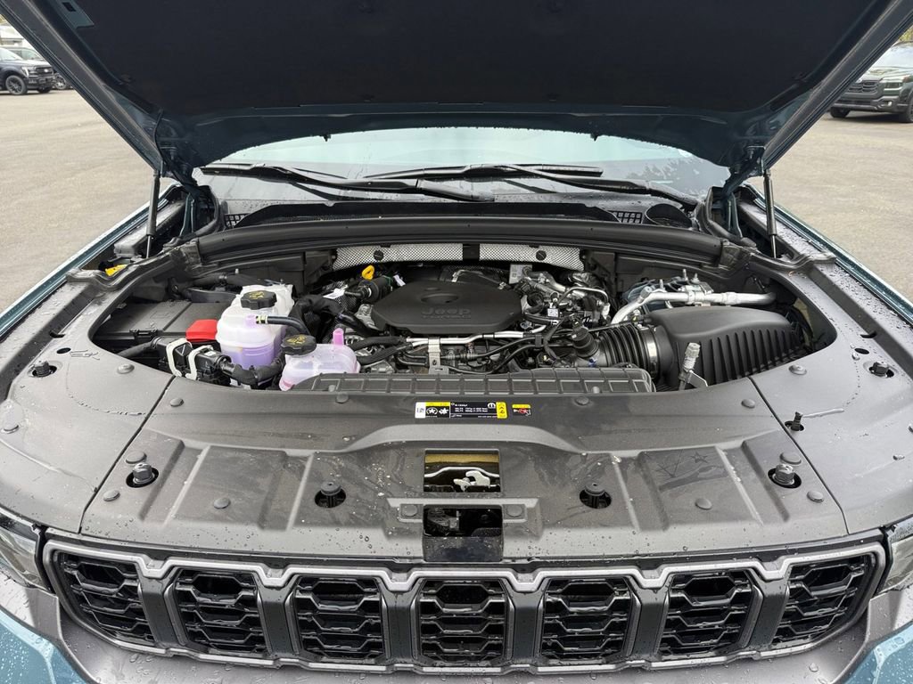 New 2026 Jeep Grand Cherokee Limited w/ Limited Altitude Package AWD/4WD image 20