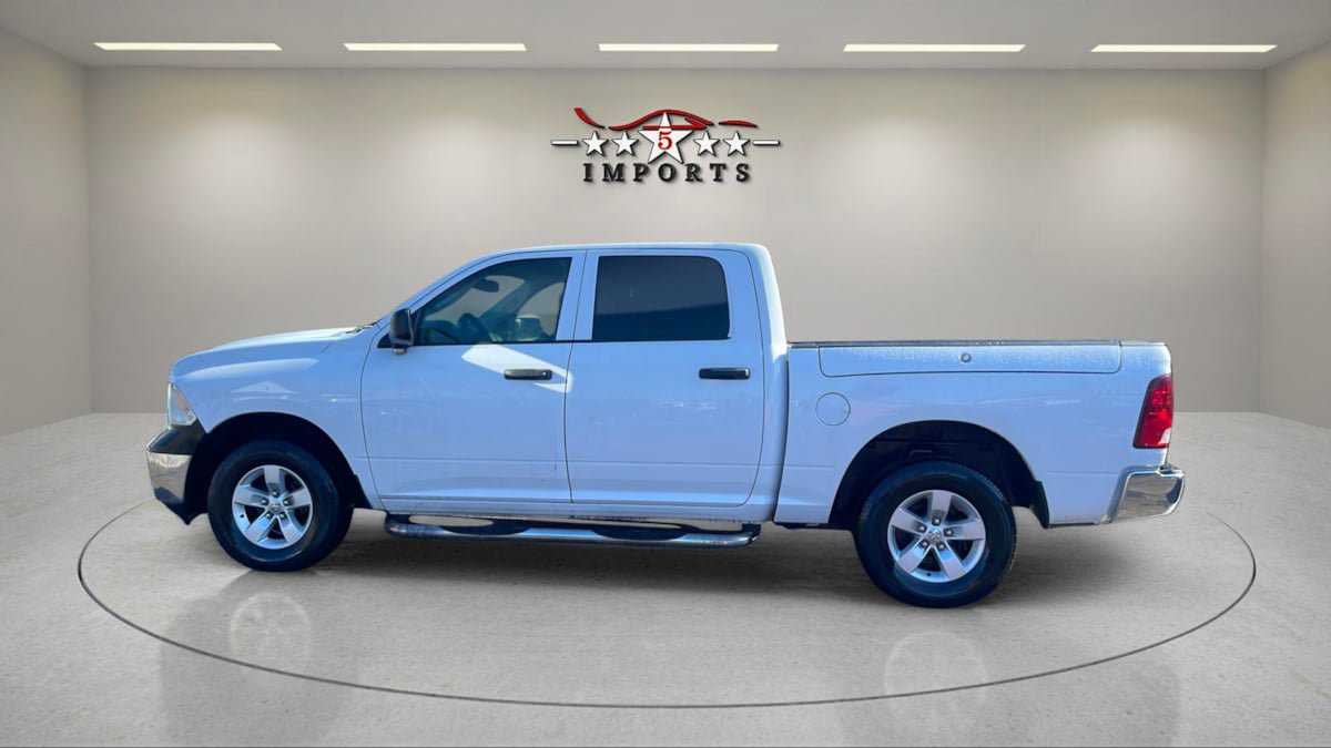 Used 2014 RAM 1500 4x4 Crew Cab w/ Exterior Appearance Group image 2