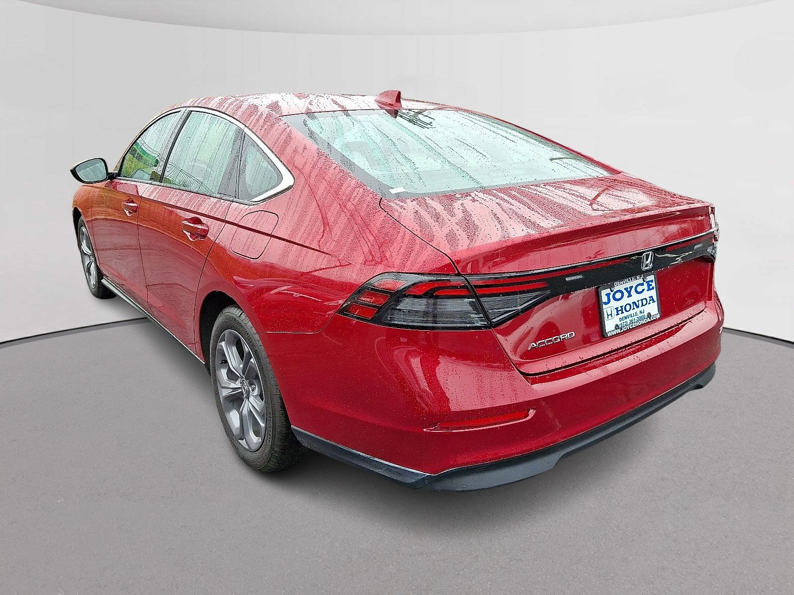 Used 2024 Honda Accord EX image 7