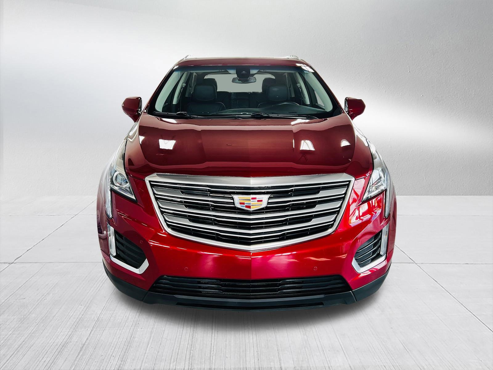 Used 2019 Cadillac XT5 Luxury FWD image 3
