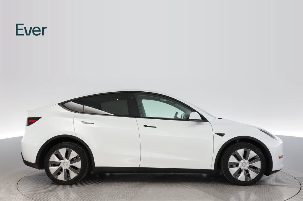 Used 2023 Tesla Model Y Long Range AWD/4WD image 13