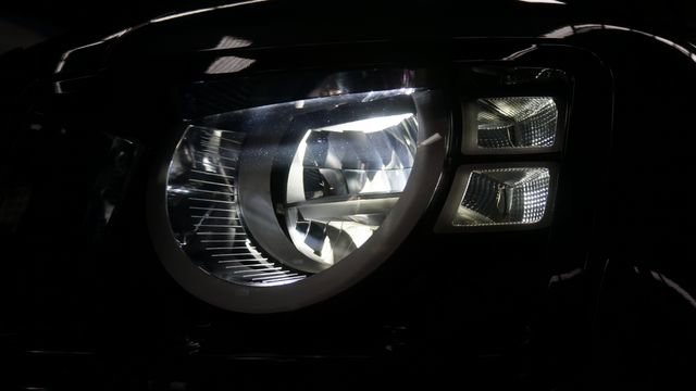 Used 2023 Land Rover Defender 90 S image 53