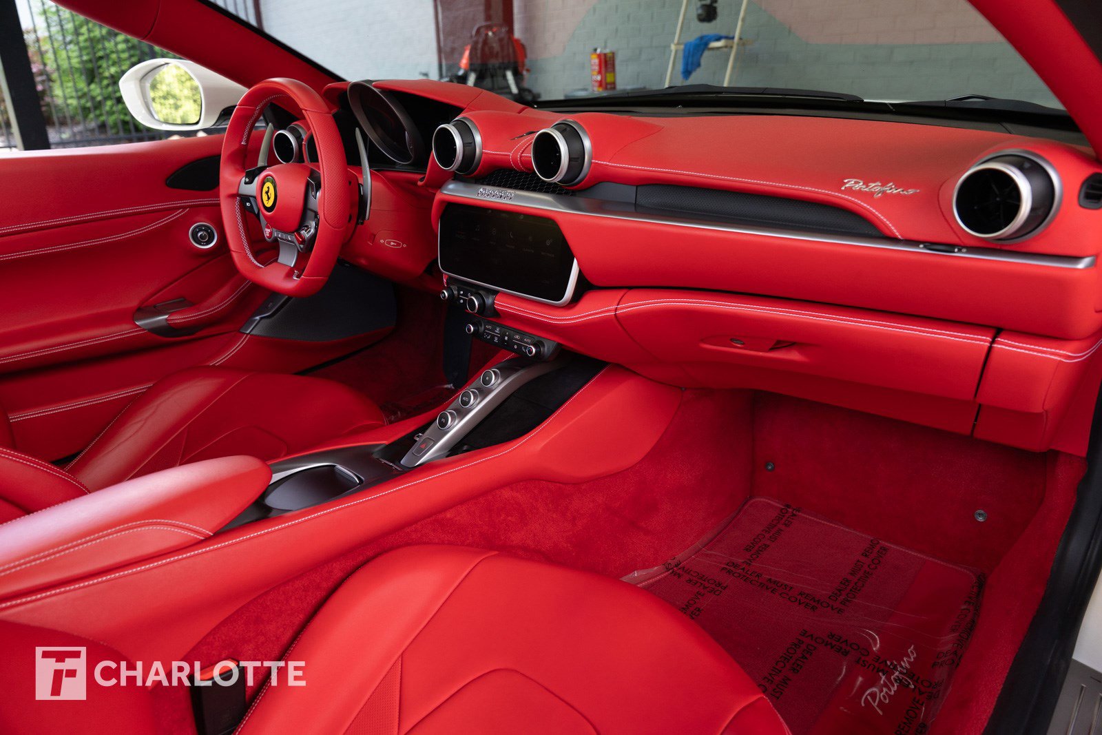 Used 2019 Ferrari Portofino image 35
