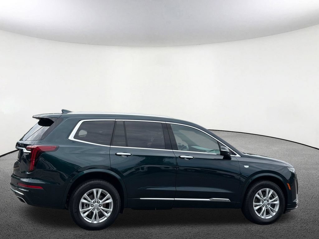 Certified 2024 Cadillac XT6 Luxury w/ LPO, Floor Liner Package AWD/4WD image 21