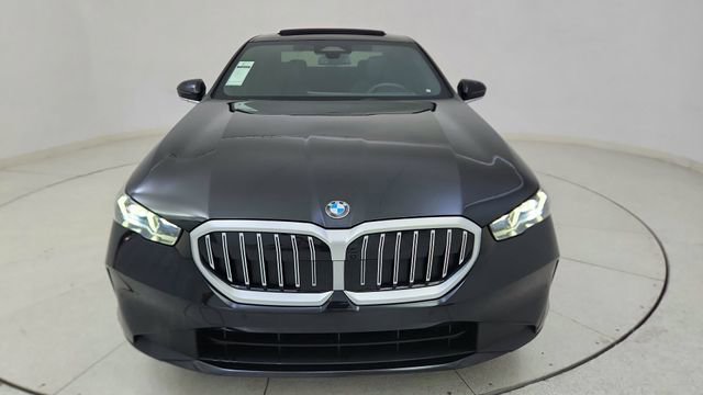 Used 2026 BMW 530i image 13