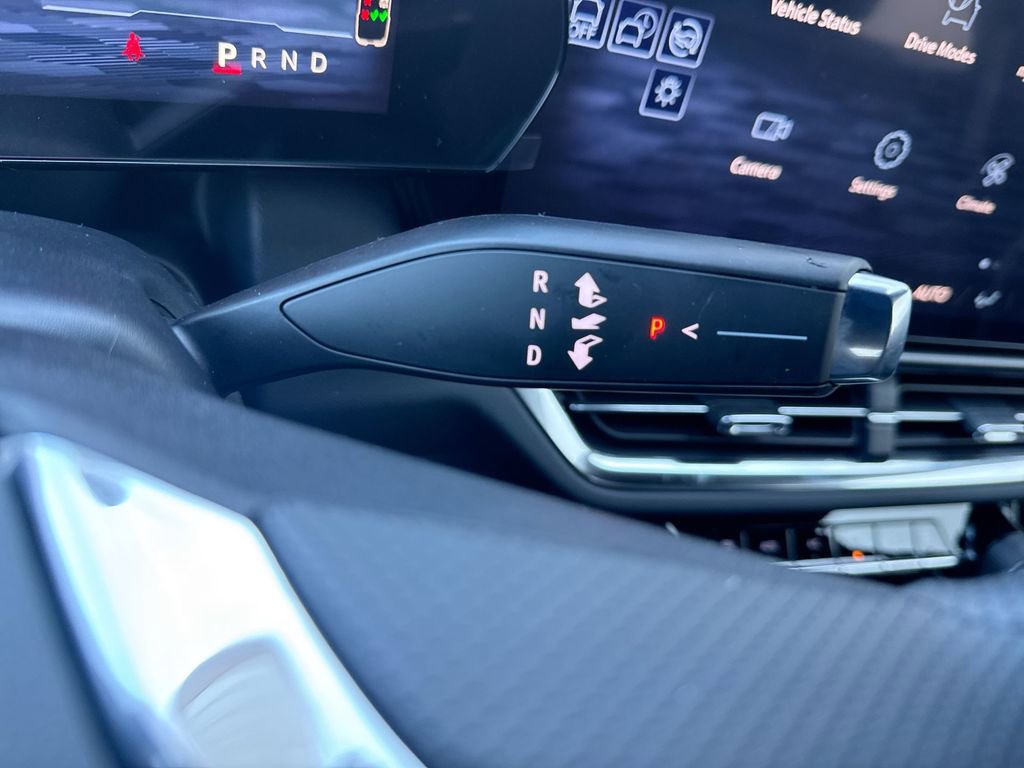 New 2026 Chevrolet Equinox EV LT image 23