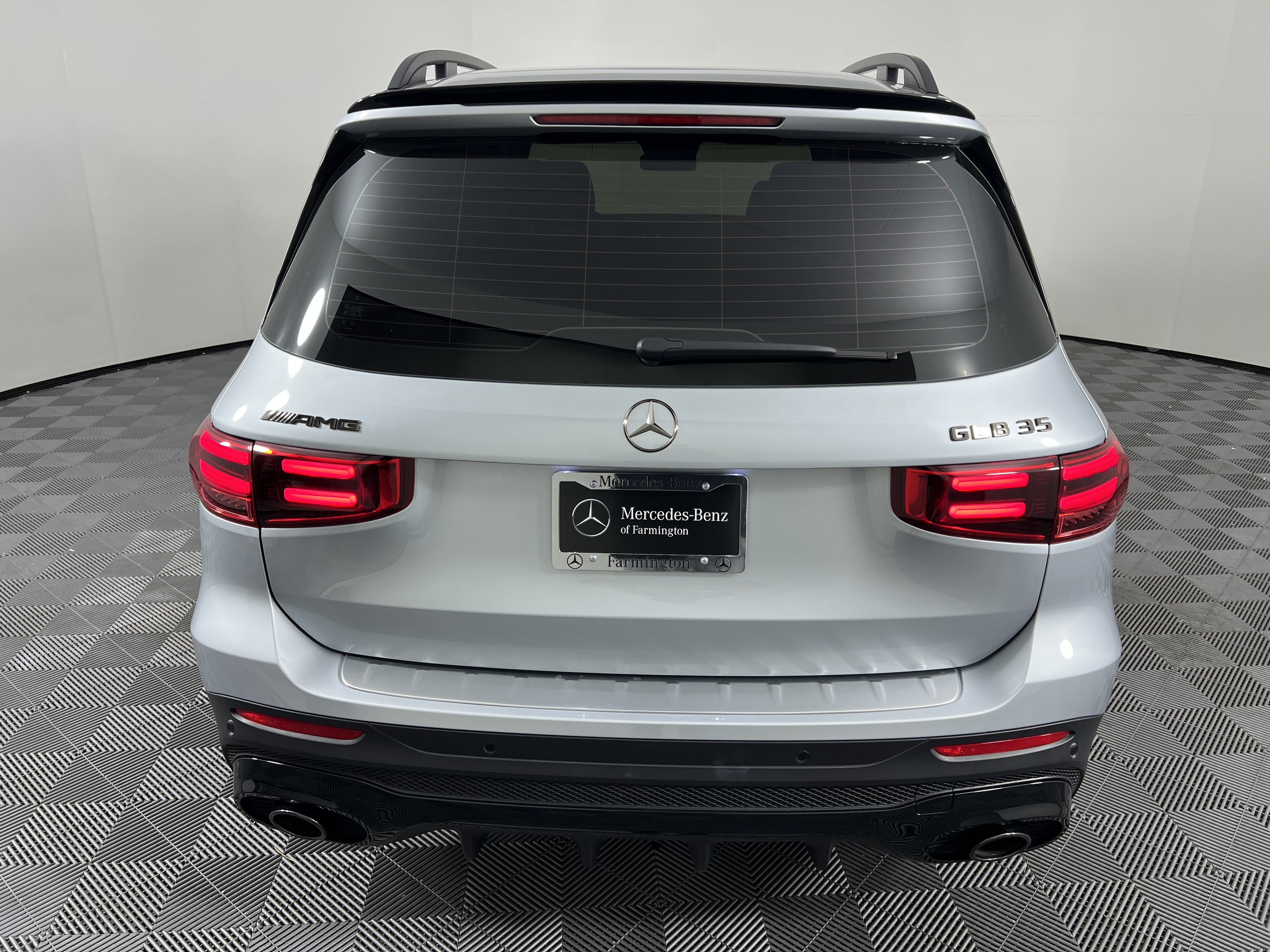 Certified 2024 Mercedes-Benz GLB 35 AMG 4MATIC image 10
