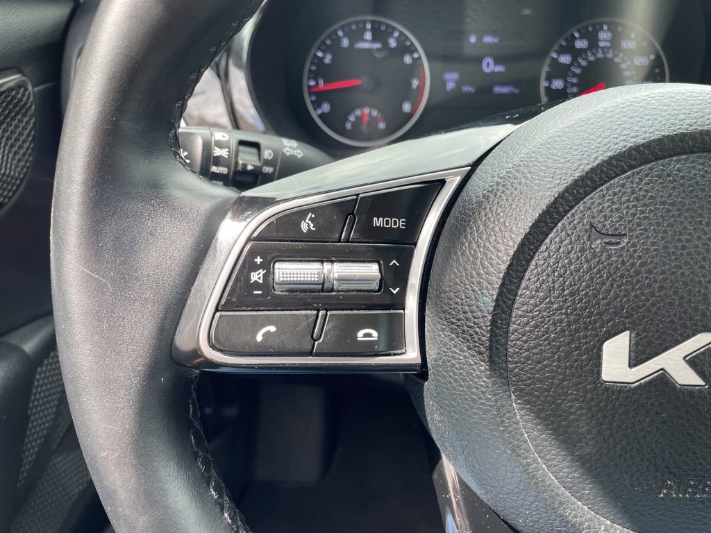 Used 2023 Kia Seltos EX image 25