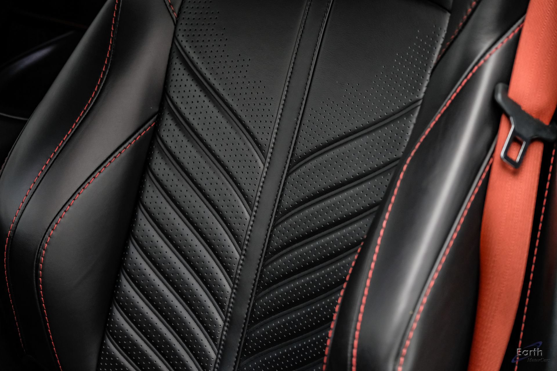 Used 2023 Aston Martin V12 Vantage RWD image 46