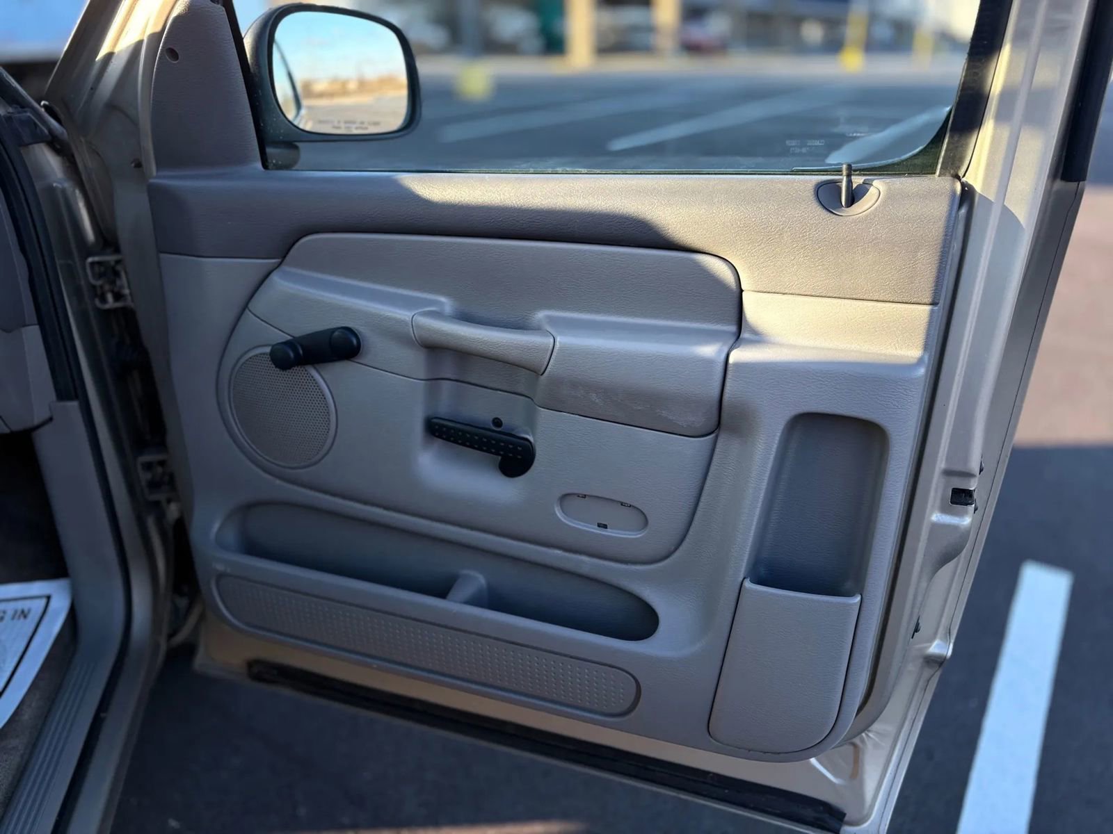 Used 2002 Dodge Ram 1500 Truck 2WD Regular Cab image 9