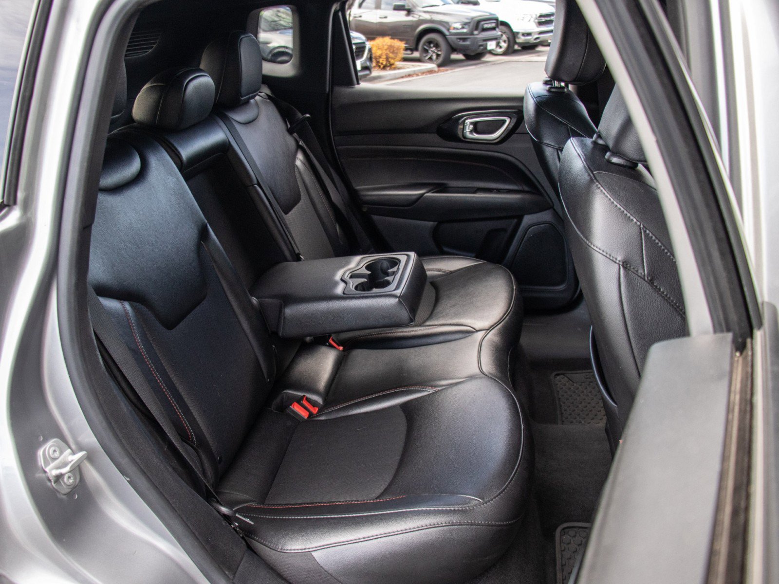 Used 2023 Jeep Compass Trailhawk image 23