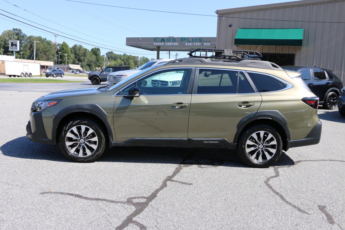 Used 2024 Subaru Outback Limited image 2