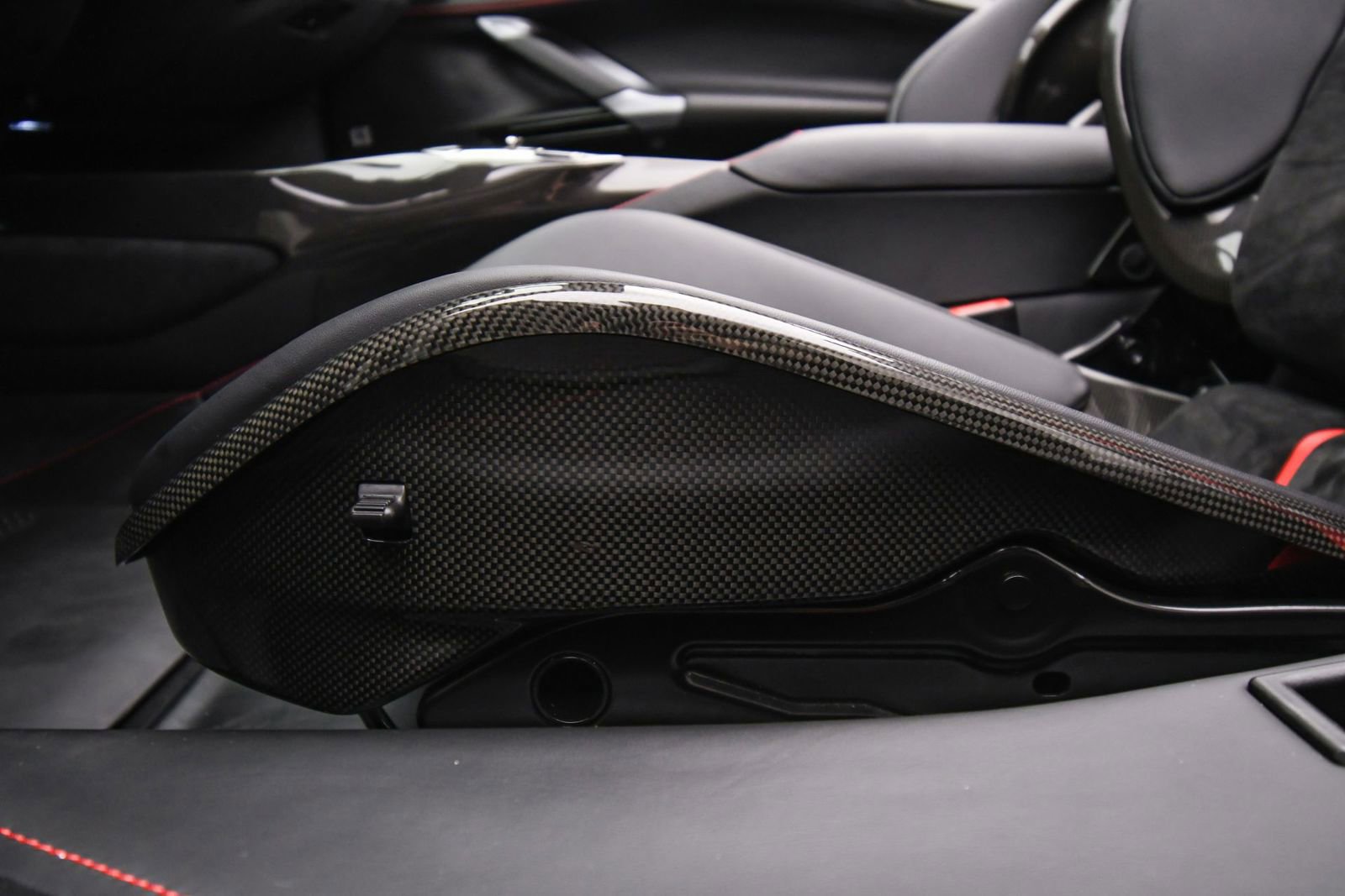 Used 2023 Ferrari SF90 Spider Bianco Avus image 47