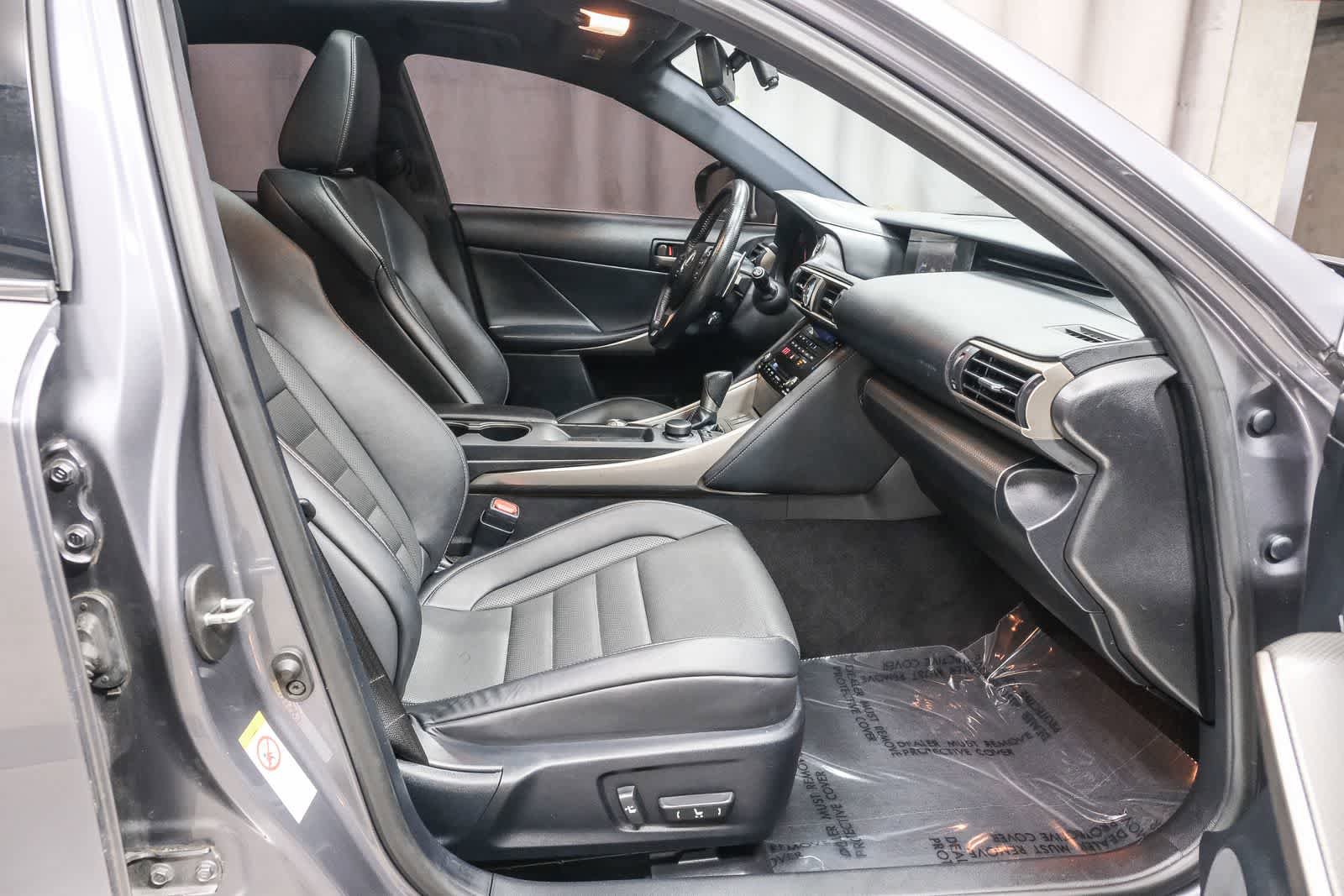 Used 2018 Lexus IS 300 F Sport AWD/4WD image 18