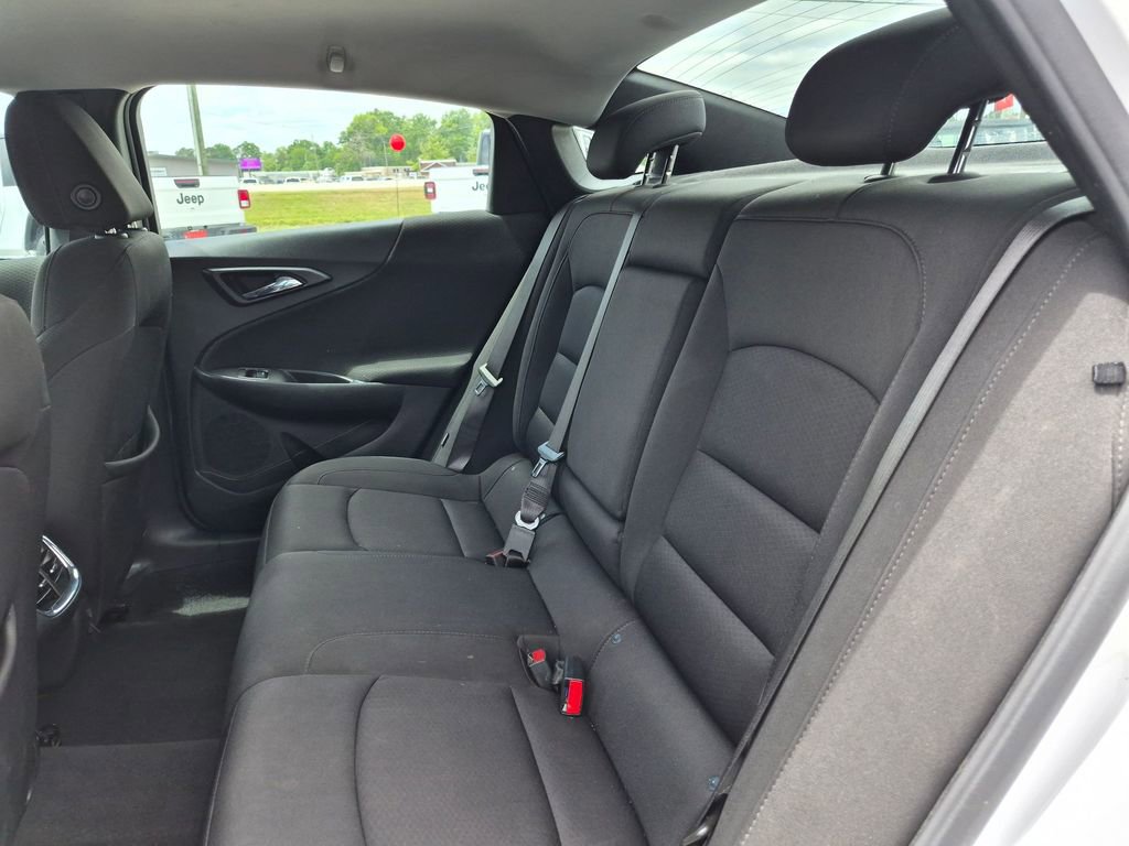Used 2020 Chevrolet Malibu LT FWD image 25