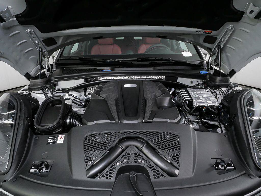 New 2026 Porsche Macan S AWD/4WD image 36