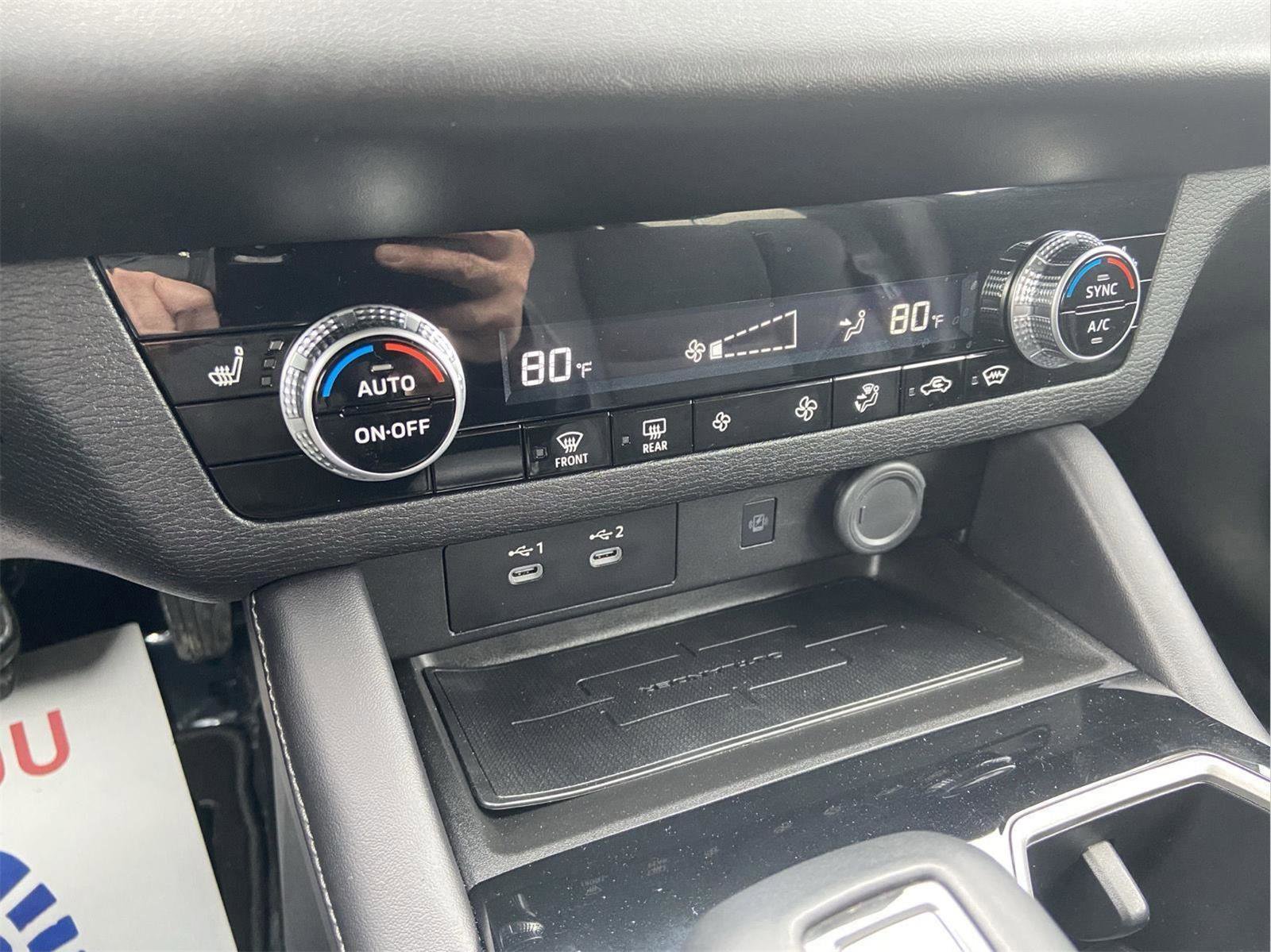 Used 2025 Mitsubishi Outlander SE image 67