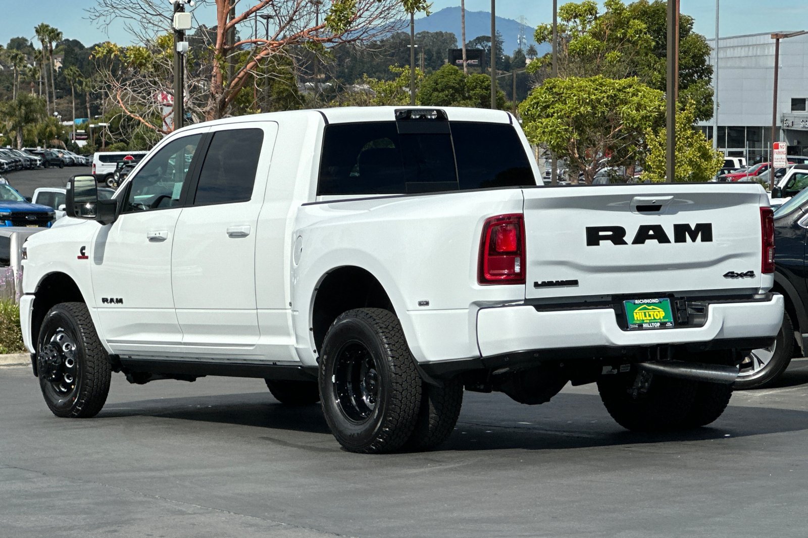 New 2026 RAM 3500 Laramie AWD/4WD image 6