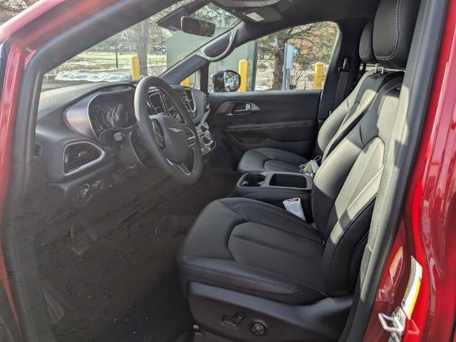 New 2026 Chrysler Voyager LX image 8