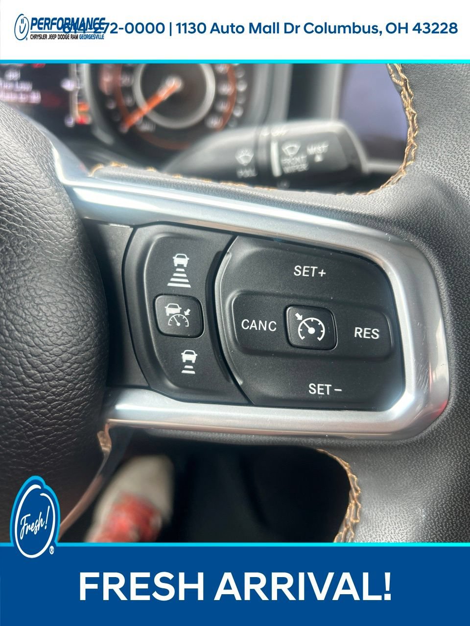 Used 2025 Jeep Wrangler Unlimited Sahara AWD/4WD image 25