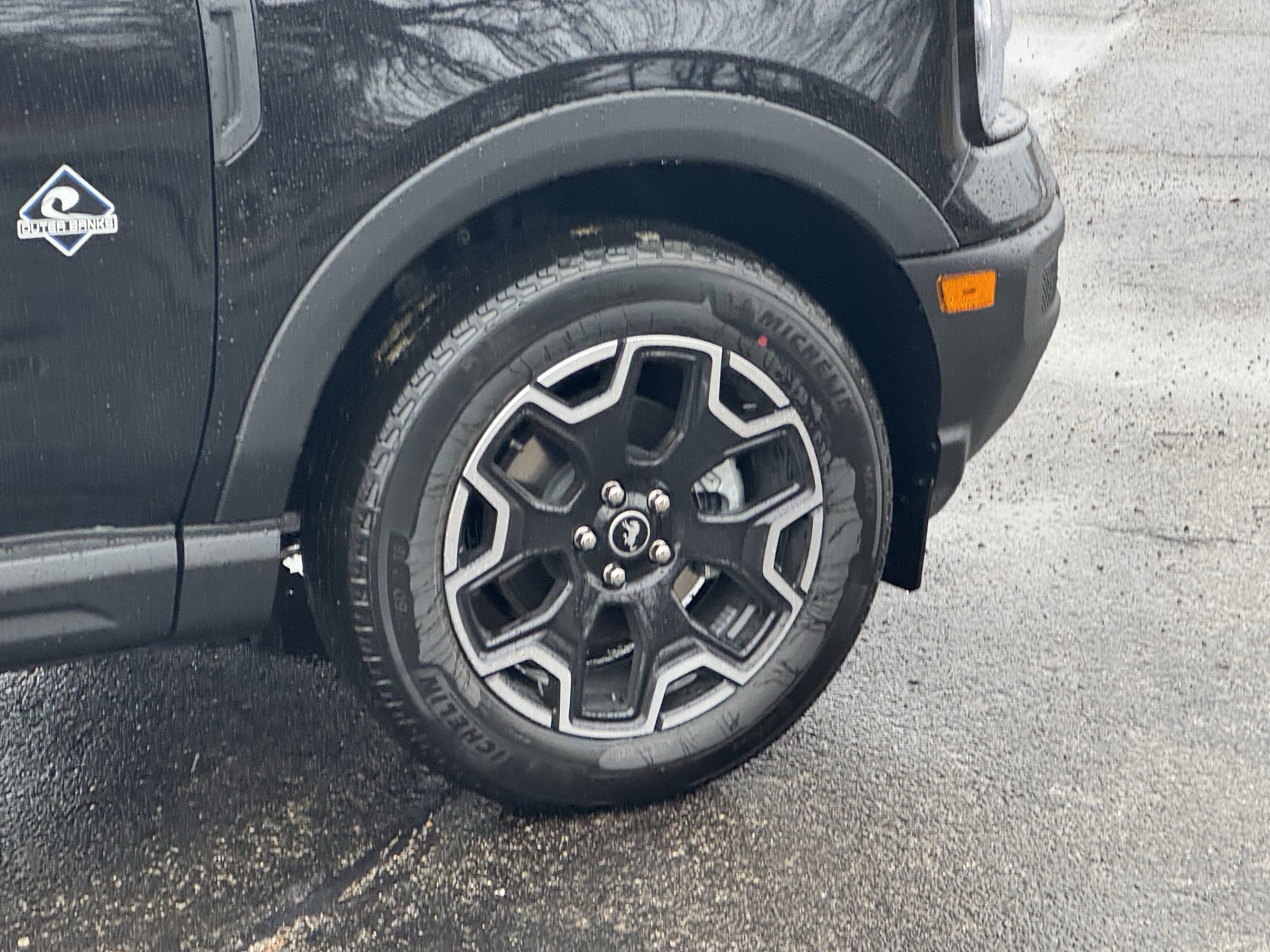 New 2025 Ford Bronco Sport Outer Banks image 7