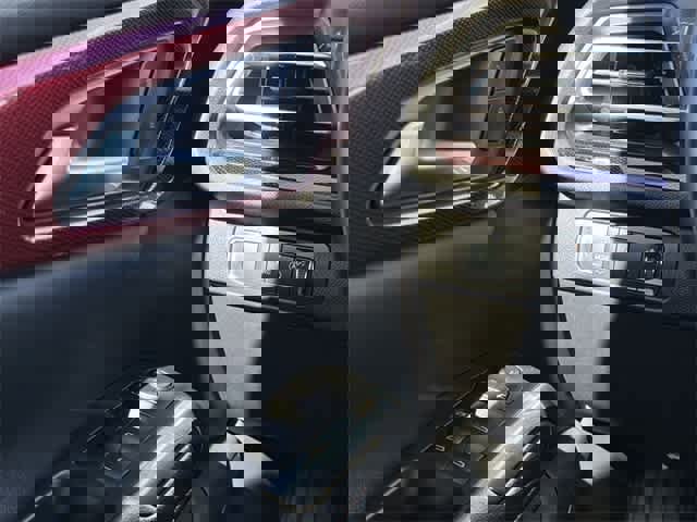 Used 2025 Chevrolet Traverse Z71 w/ Driver Confidence Package image 18